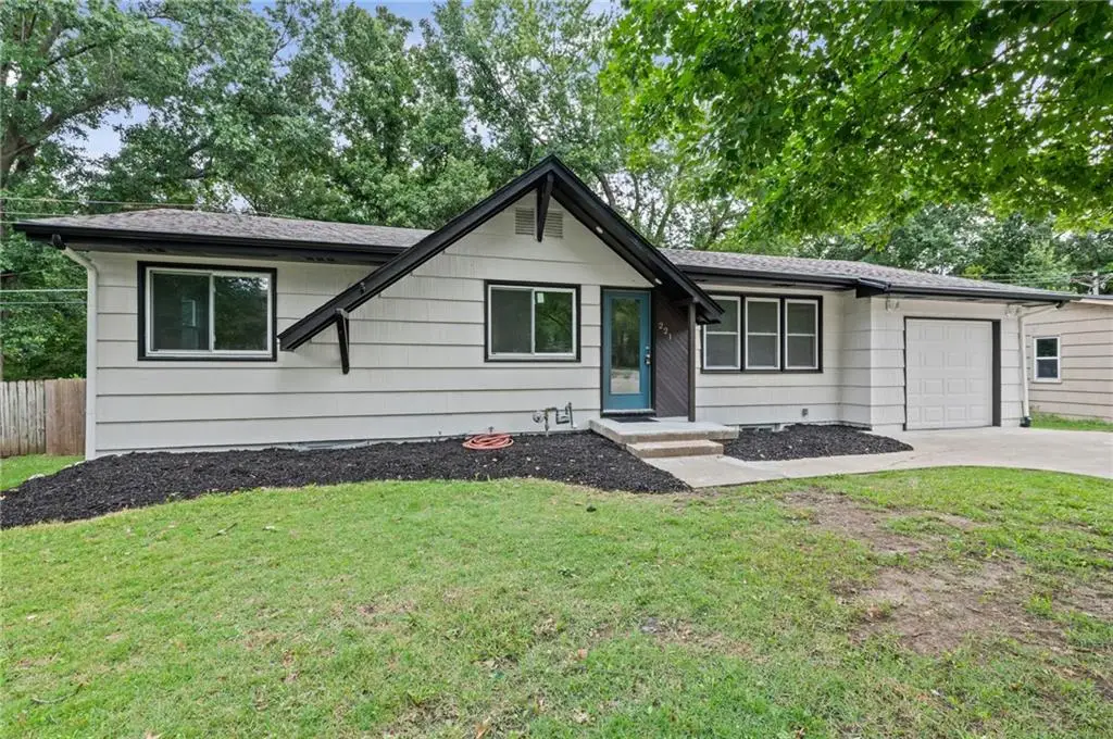 221 Wilshire Boulevard, Liberty, MO 64068 - #1