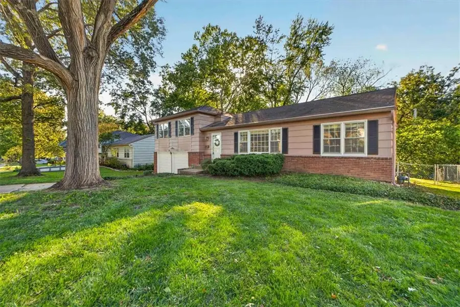10130 Horton Street, Overland Park, KS 66207 - #2