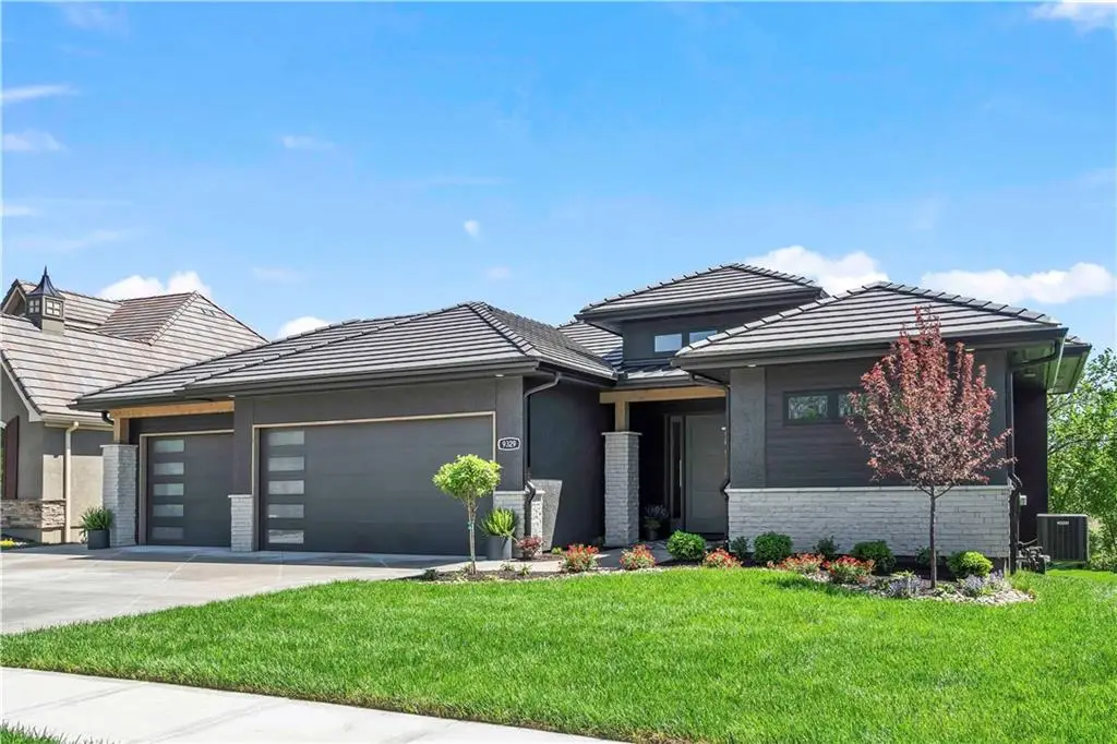 2809 W 175th Place, Overland Park, KS 66085 - #1