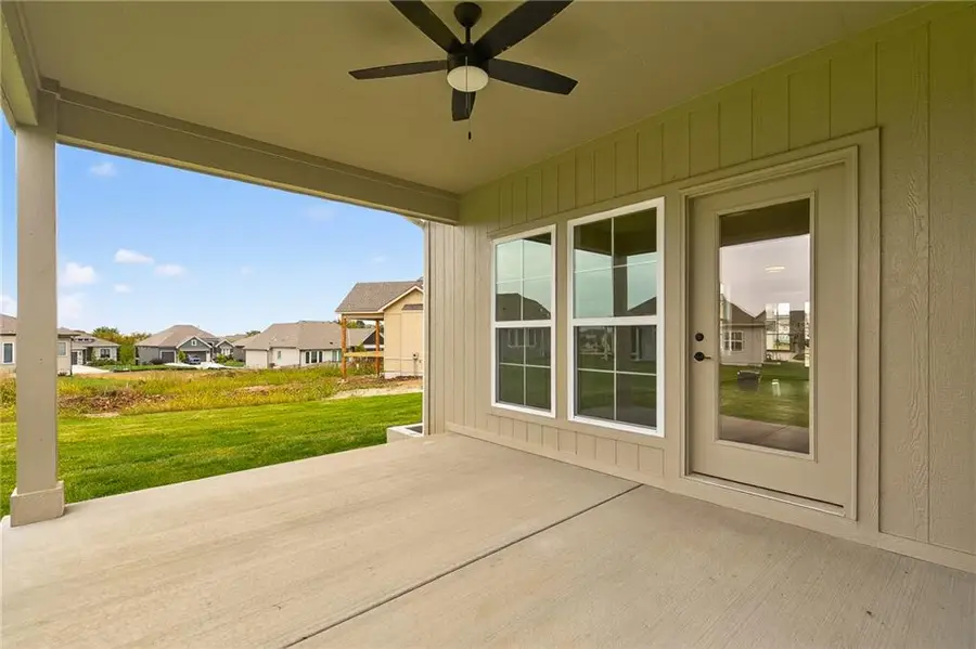 8281 Brockway Street, Lenexa, KS 66220 - #3