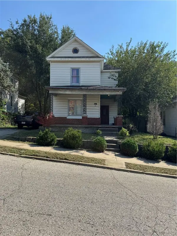 206 Harvard Street, St Joseph, MO 64504