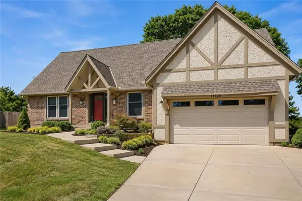 11728 W 108th Circle, Overland Park, KS 66210