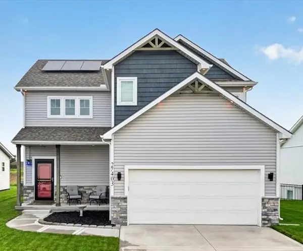 27403 E Cedar Grove Drive, Lee's Summit, MO 64086