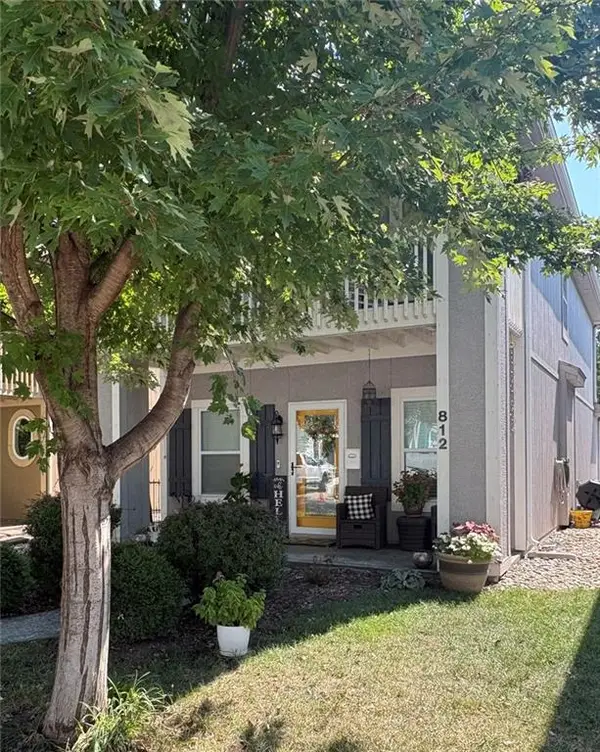 812 SW Jones Street, Blue Springs, MO 64015