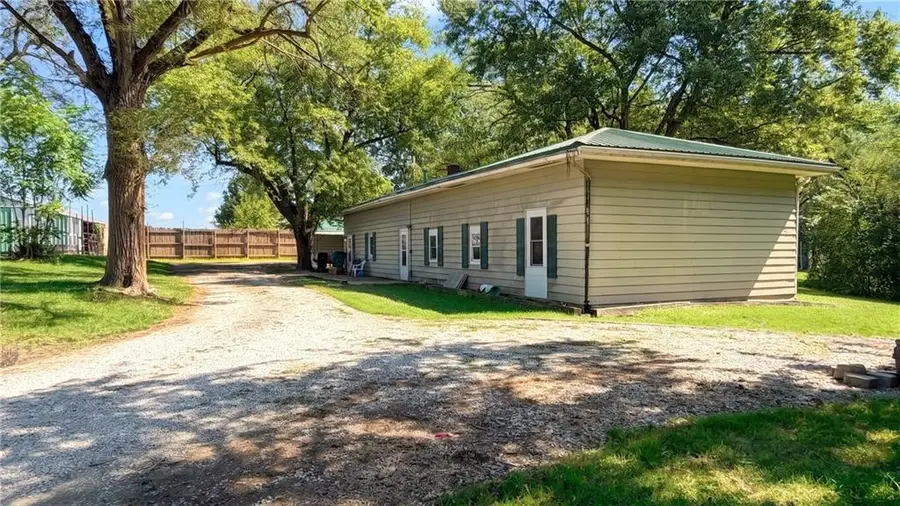 1058 Liv 243 N/a, Trenton, MO 64683 - #2