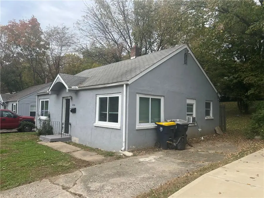 1836 E 77th Street, Kansas City, MO 64132 - #2