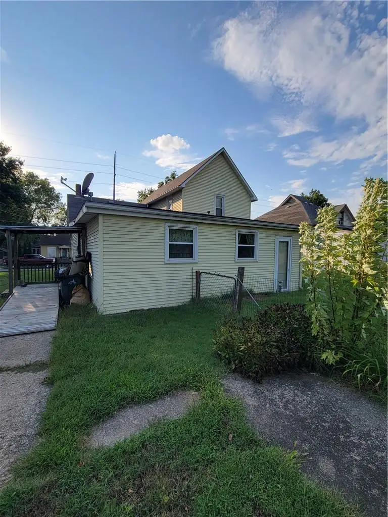224 S Walnut Street, Olathe, KS 66061 - #2