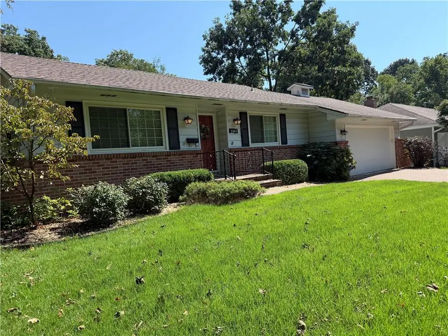 8721 Reeds Road, Overland Park, KS 66207 - #2