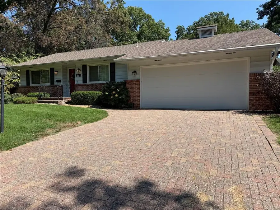 8721 Reeds Road, Overland Park, KS 66207 - #3