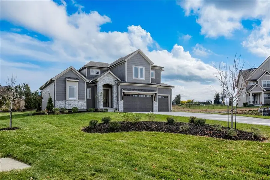 2416 W 179th Street, Overland Park, KS 66085 - #2