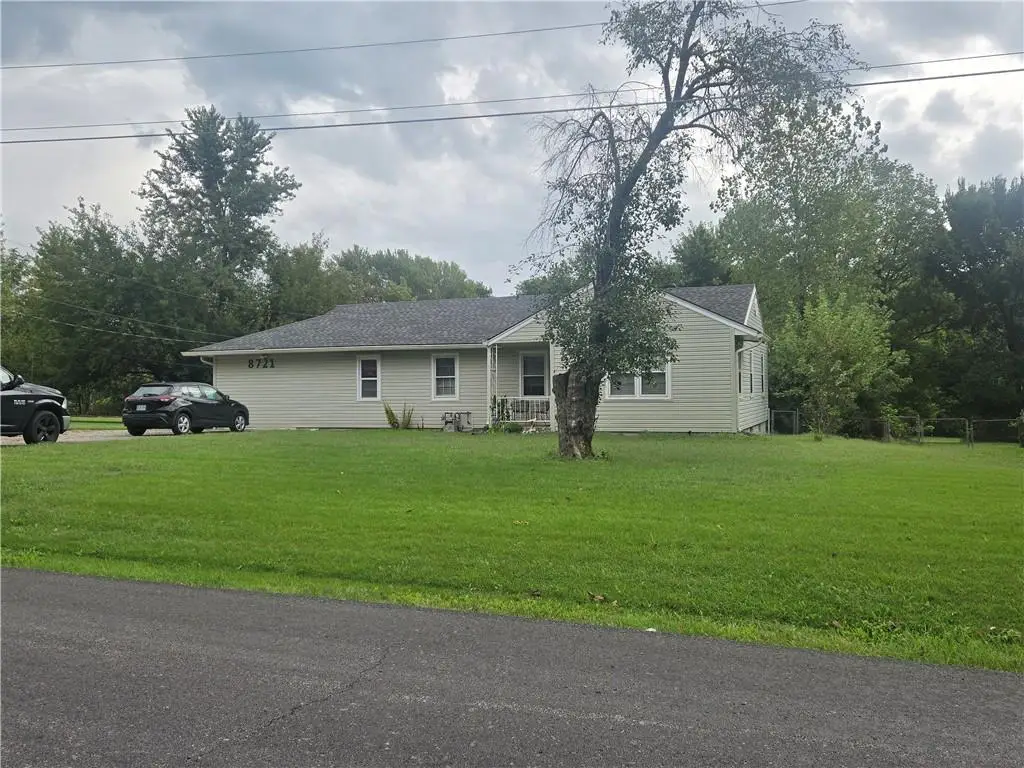 8721 Elm Avenue, Kansas City, MO 64138 - #1