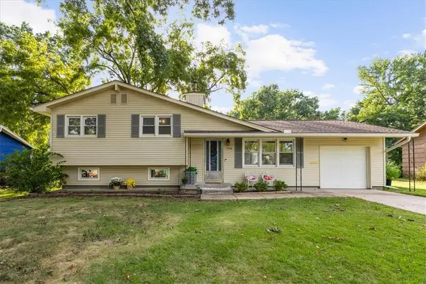 7114 Larsen Lane, Shawnee, KS 66203