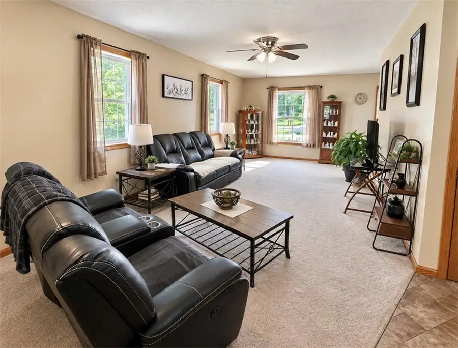 426 Lawn Avenue, Maryville, MO 64468 - #3