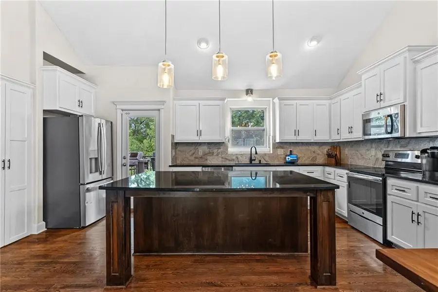 13365 NW 72nd Street, Parkville, MO 64152 - #3