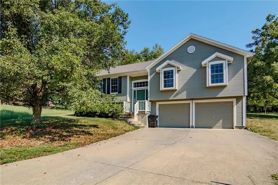 1116 Adams Circle, Pleasant Hill, MO 64080 - #2