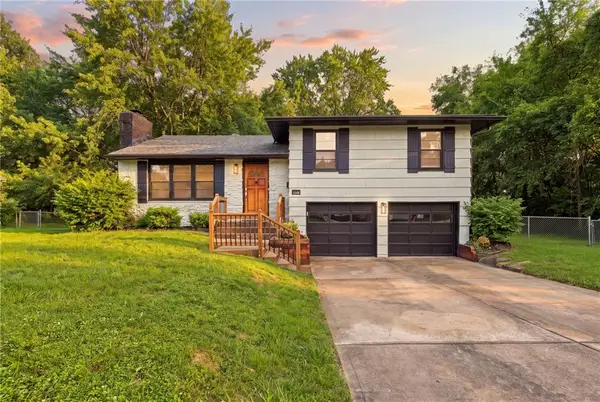 10601 E 33rd Terrace S, Independence, MO 64052