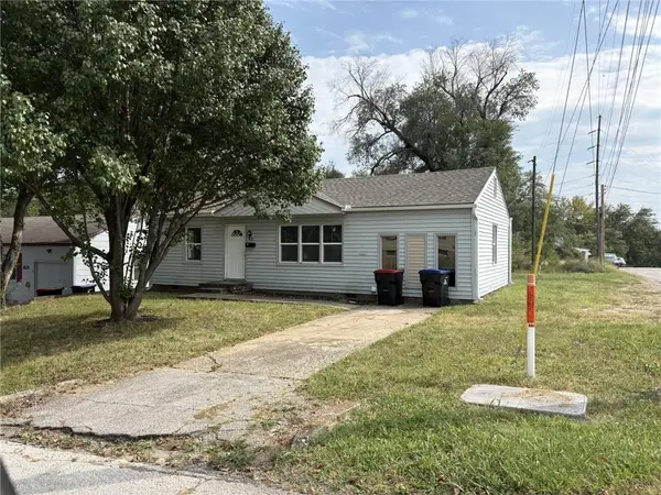 418 W Culton Street, Warrensburg, MO 64093