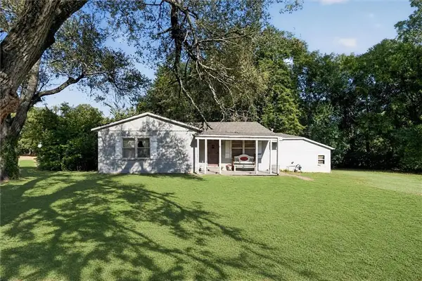 2412 N 10th Street, Independence, KS 67301