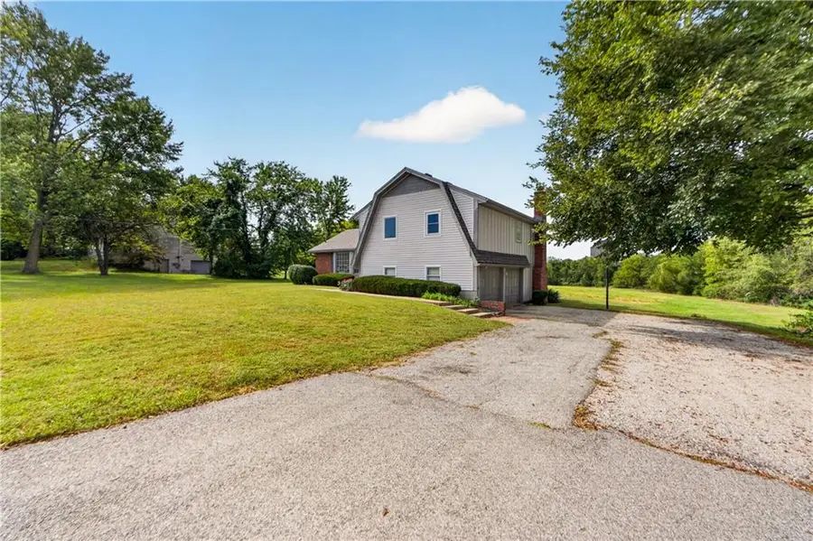 16600 Switzer Road, Overland Park, KS 66062 - #3
