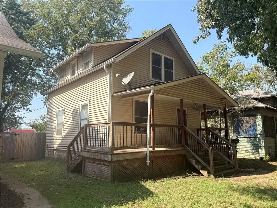 1715 Quincy Street, Topeka, KS 66612 - #3