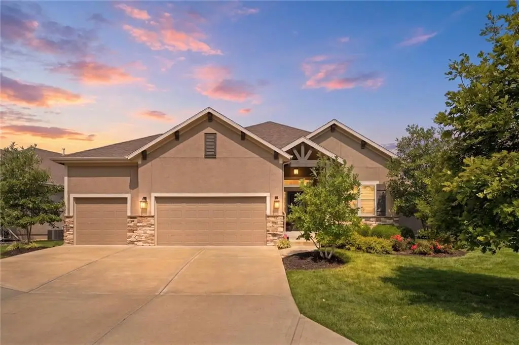 22208 W 121st Street, Olathe, KS 66061 - #1
