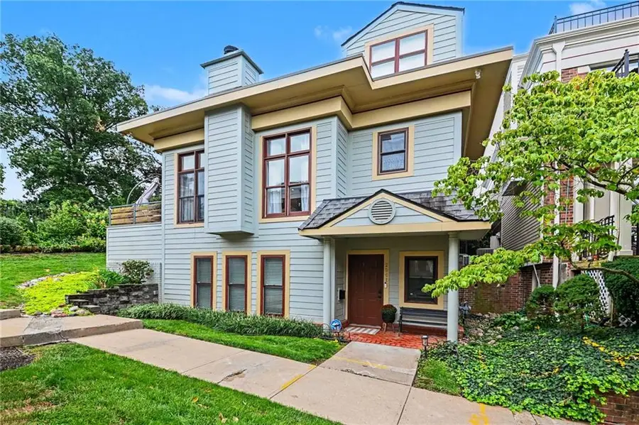 2941 Grand Avenue, Kansas City, MO 64108 - #2