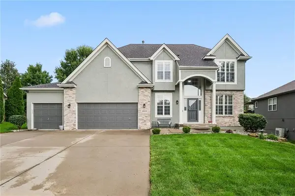 10122 N Lane Drive, Kansas City, MO 64157