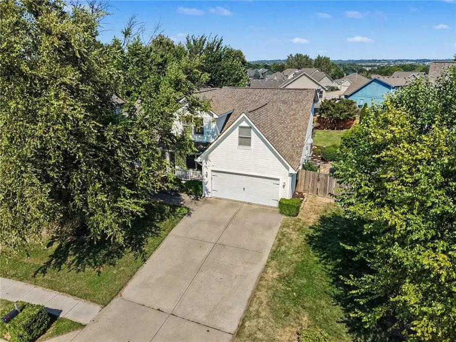 7423 N Wallace Avenue, Kansas City, MO 64158 - #2