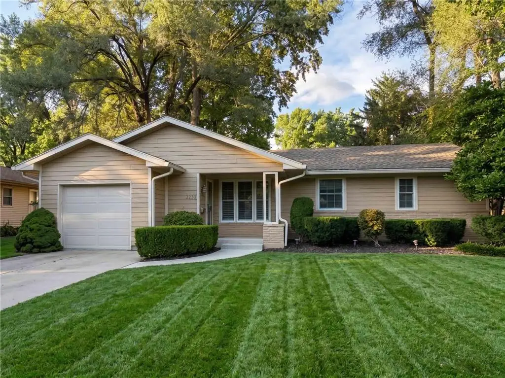 2230 W 71st Street, Prairie Village, KS 66208 - #1