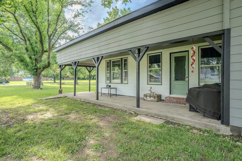 203 E Sycamore Street, Weir, KS 66781 - #1