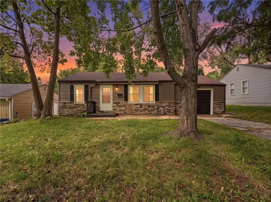 1604 N 44th Street, Kansas City, KS 66102 - #2