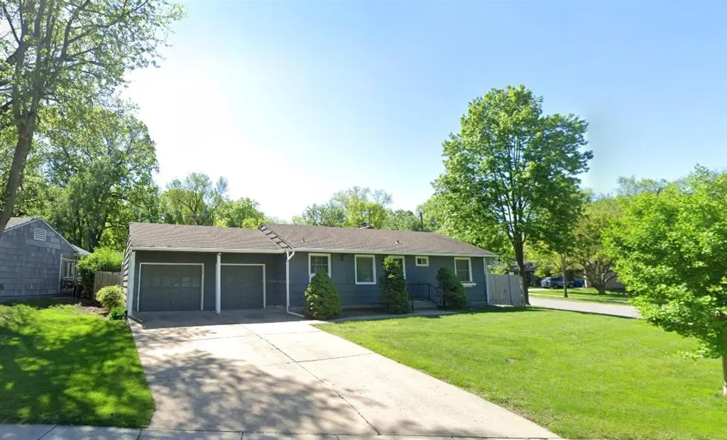 3209 W 72nd Street, Prairie Village, KS 66208 - #1