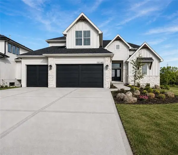 13002 W 174th Terrace, Overland Park, KS 66221