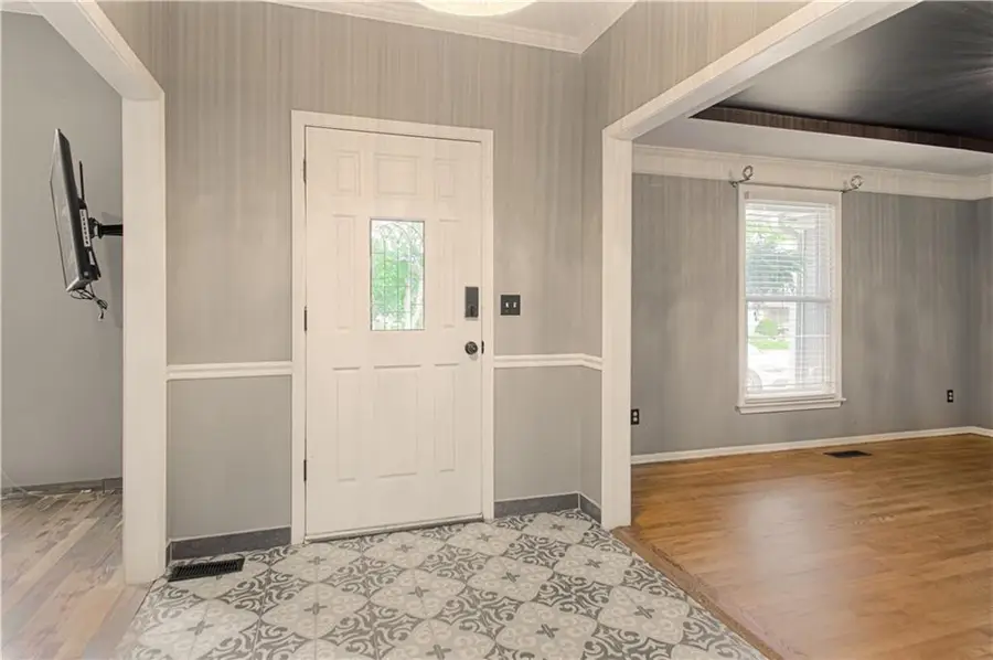 8533 Hall Street, Lenexa, KS 66216 - #3