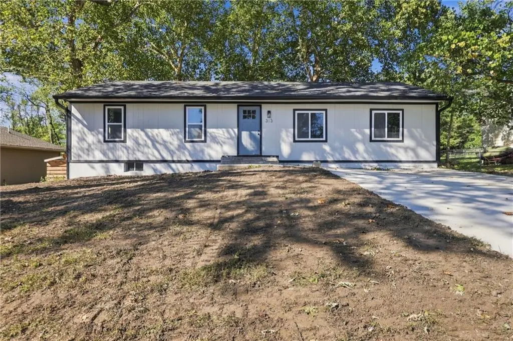 313 Clearview Drive, Pleasant Hill, MO 64080 - #1