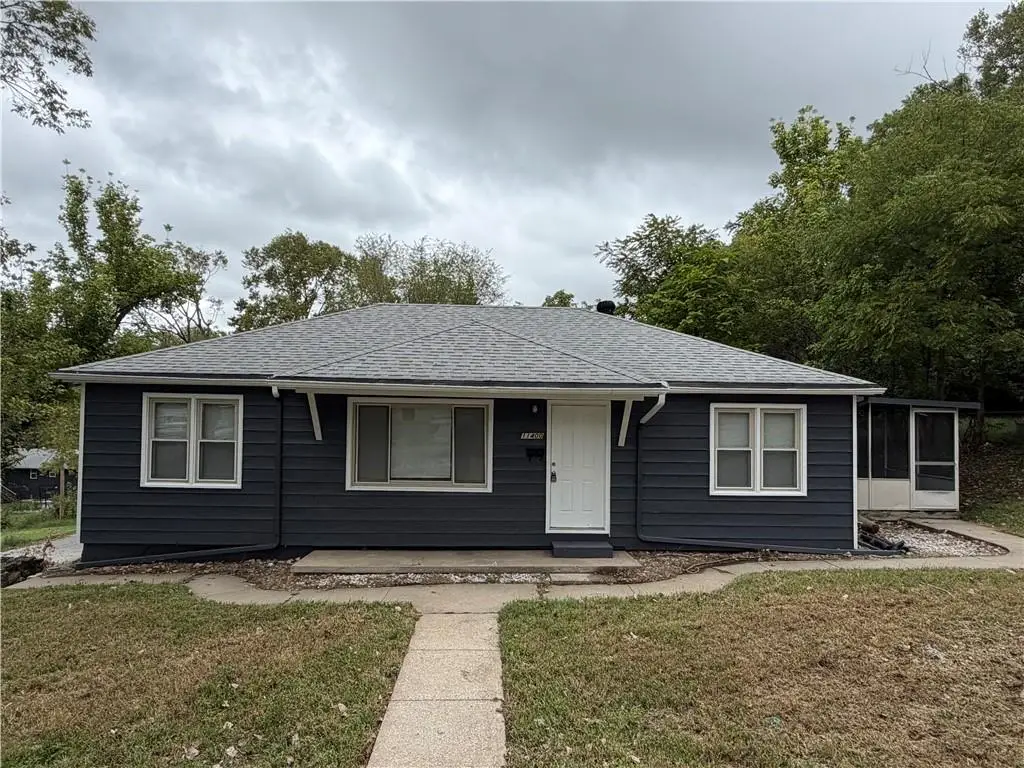 11400 E 11th Street S, Independence, MO 64054 - #1