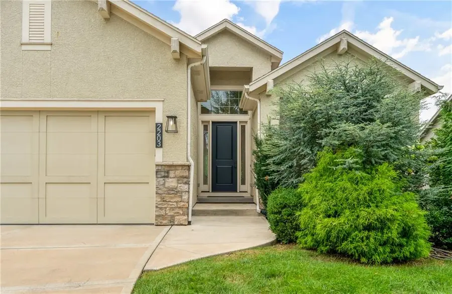 2203 W 132nd Street, Leawood, KS 66209 - #2