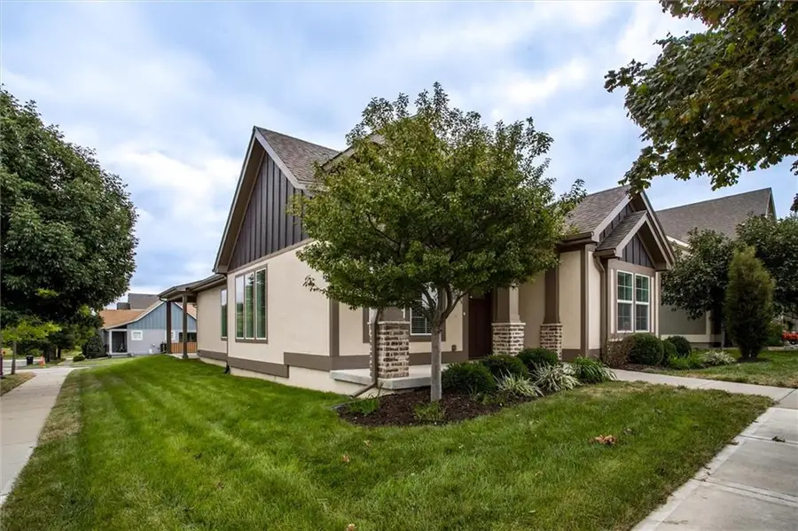 8117 N Farley Avenue, Kansas City, MO 64158 - #2