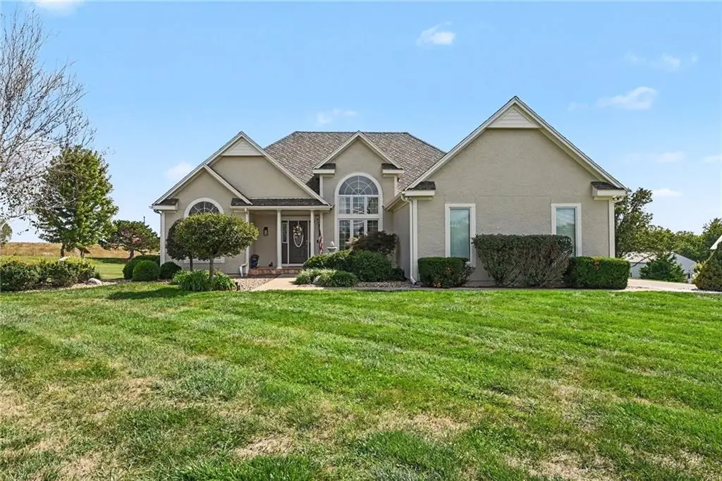 29621 Ashmore Way, Spring Hill, KS 66083 - #1