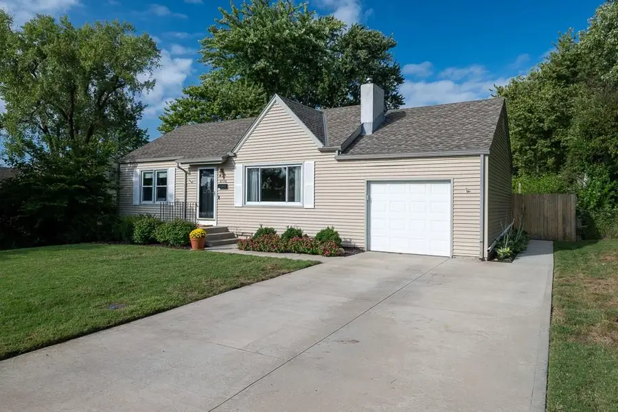 6126 Metcalf Lane, Overland Park, KS 66202 - #3