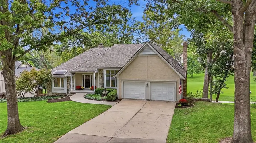 12637 Pawnee Lane, Leawood, KS 66209 - #2