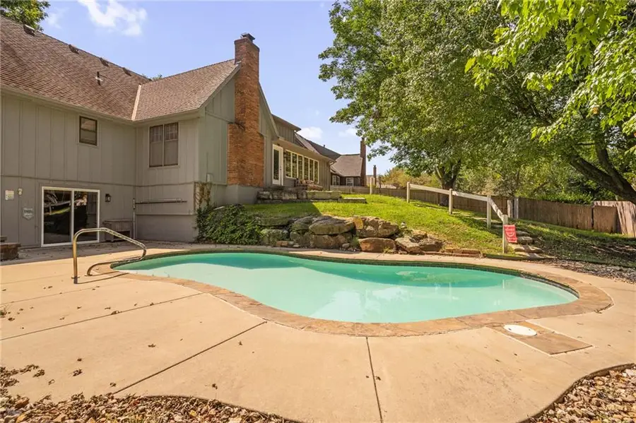 8408 W 115th Street, Overland Park, KS 66210 - #3
