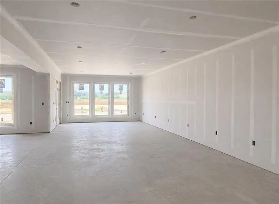 31404 S Davenport Road, Drexel, MO 64742 - #3