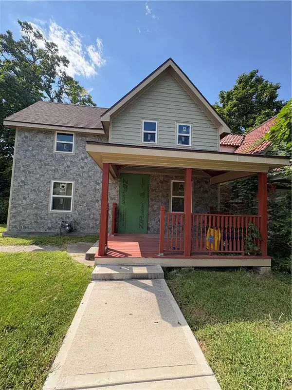 4030 Woodland Avenue, Kansas City, MO 64110
