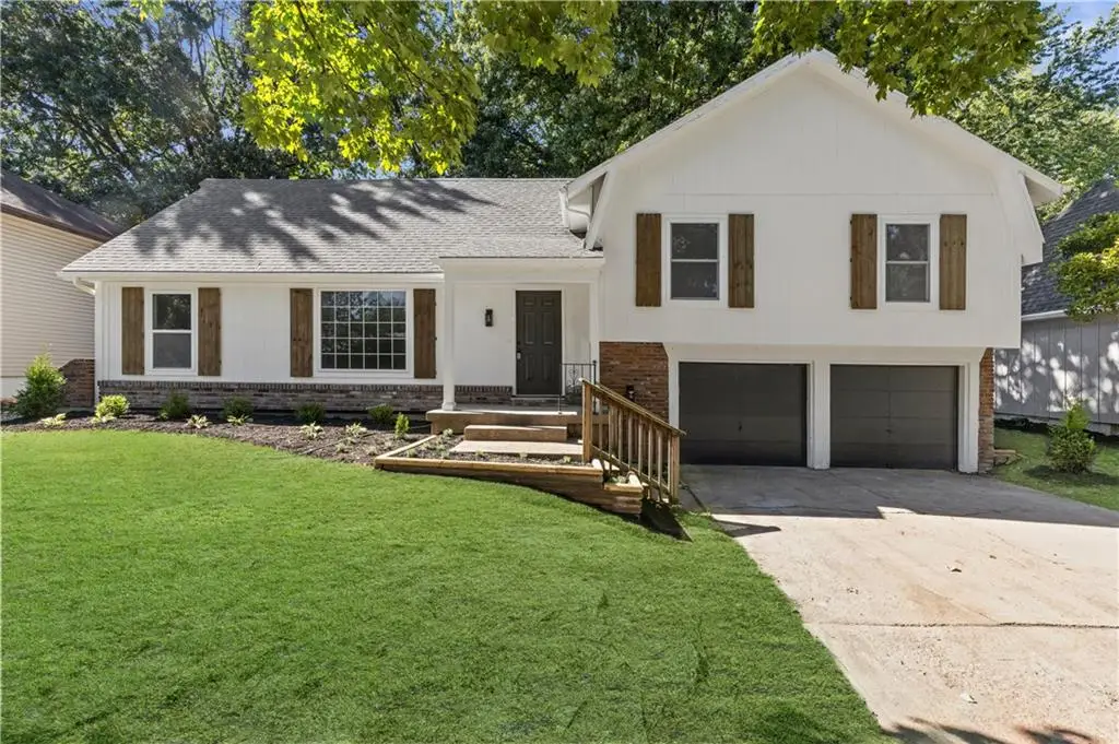 7740 Westgate Drive, Lenexa, KS 66216 - #1