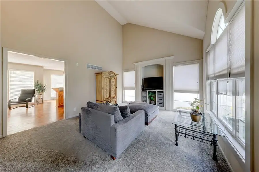 21475 W 121st Street, Olathe, KS 66061 - #3