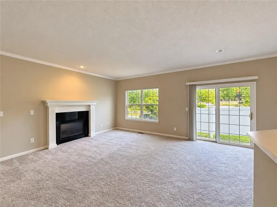 9147 Boehm Drive, Lenexa, KS 66219 - #2