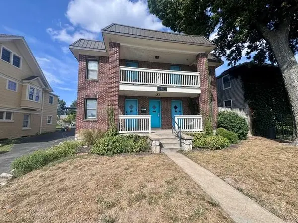 612 W 40 Street, Kansas City, MO 64111