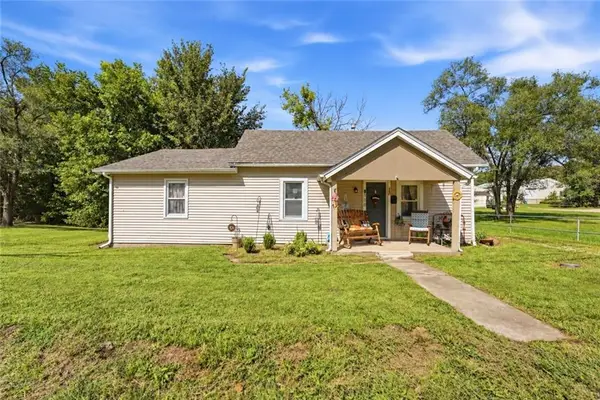 908 W Main Street, Richmond, MO 64085