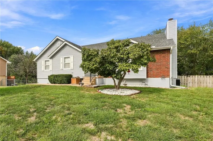 816 SE 16th Street, Oak Grove, MO 64075 - #3